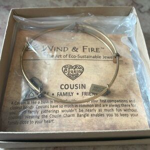 NIB~Wind & Fire Cousin Gold Plated Bracelet~Cousin:Love/Family/Friends Charms